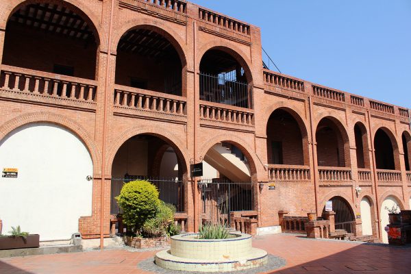 Interior del Edificio Moctezuma en Cuernavaca, Morelos