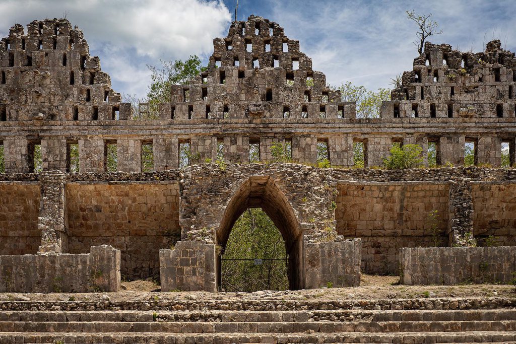 Ejemplo de arco maya en Uxmal