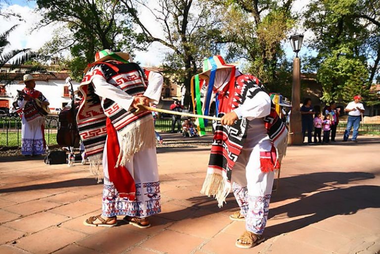 La Danza de los viejitos, tradición michoacana En México La Danza de los viejitos, tradición michoacana En México